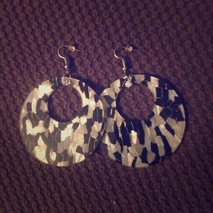 Black Marble Disc Earrings